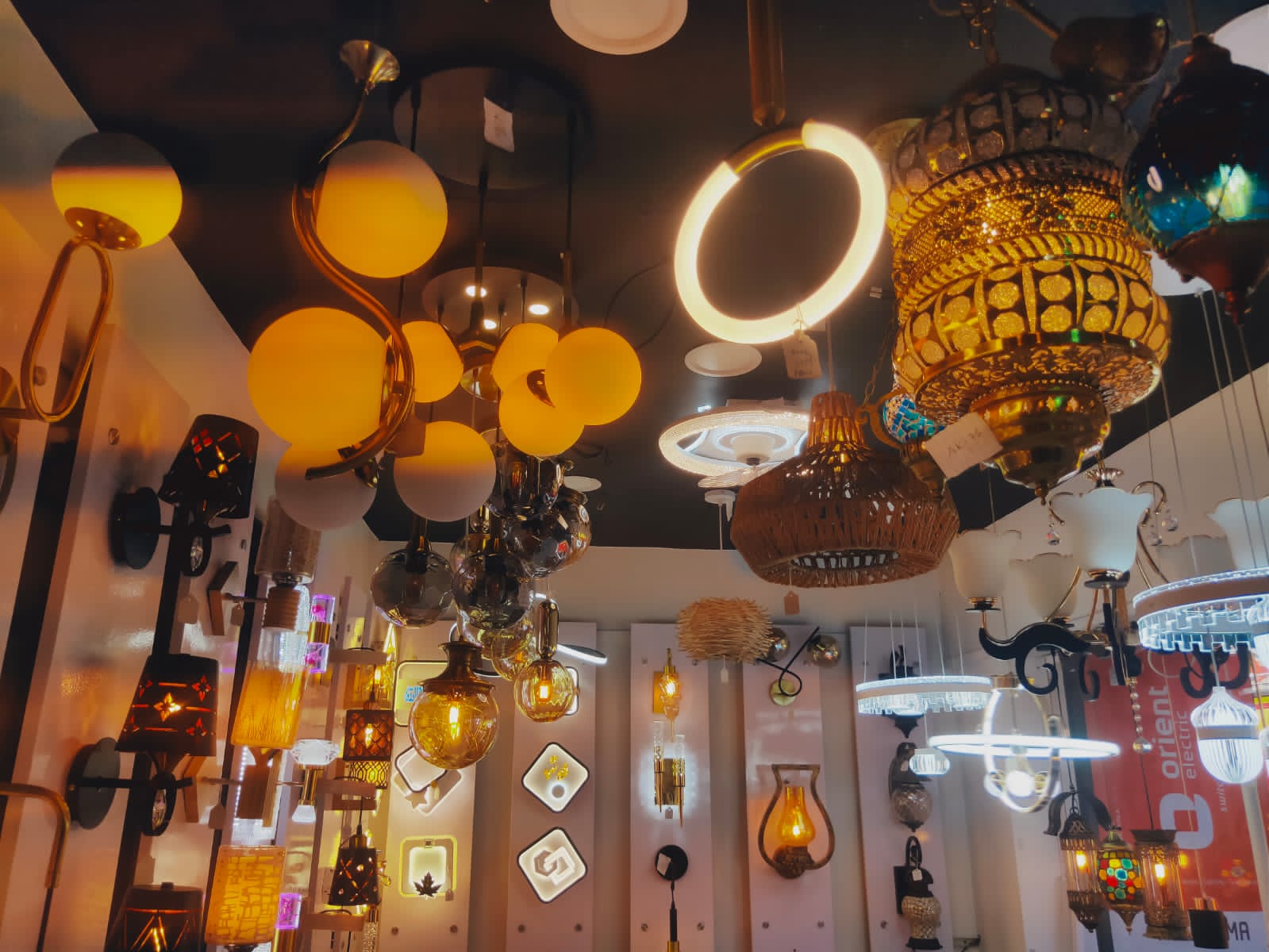 New Sigma Lights & Crafts Thalassery